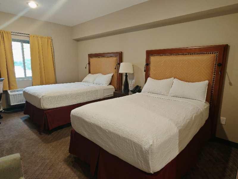 Wagon Wheel Hotel West Yellowstone Esterno foto